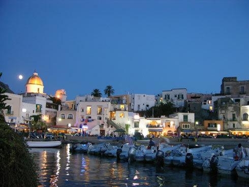 festa-della-repubblica-ponte-2-giugno-ischia